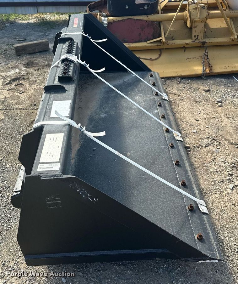 image for item EJ4980 2021 Arrow 2306605BUN skid steer bucket