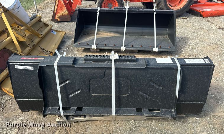 image for item EJ4980 2021 Arrow 2306605BUN skid steer bucket