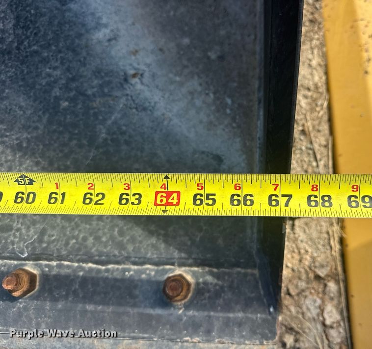 image for item EJ4980 2021 Arrow 2306605BUN skid steer bucket