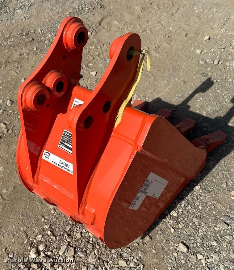 image for item EJ4983 Kubota K7789 excavator bucket
