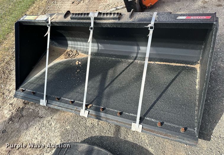 image for item EJ4986 2021 Arrow 2306605BUN skid steer bucket