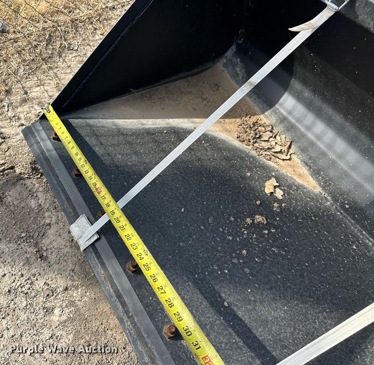 image for item EJ4986 2021 Arrow 2306605BUN skid steer bucket