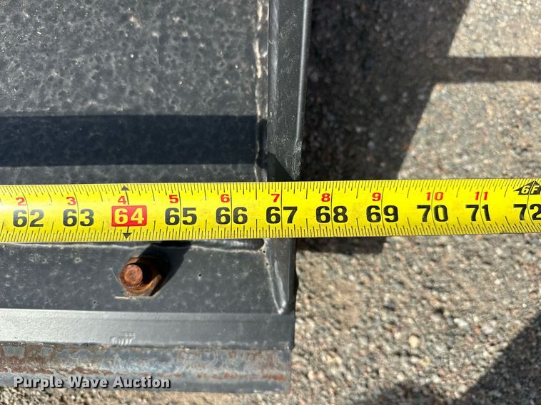 image for item EJ4986 2021 Arrow 2306605BUN skid steer bucket