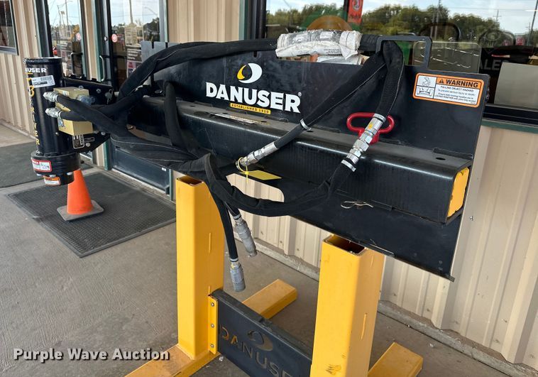 image for item EJ4987 Danuser T3 skid steer post driver 