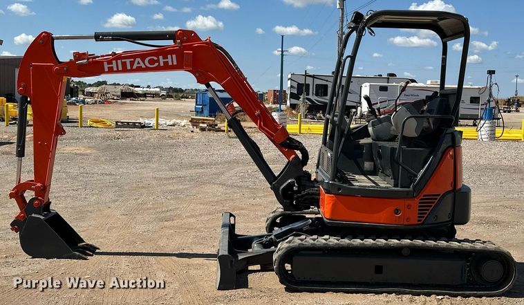 image for item EJ8992 2011 Hitachi ZX35U-3 mini excavator