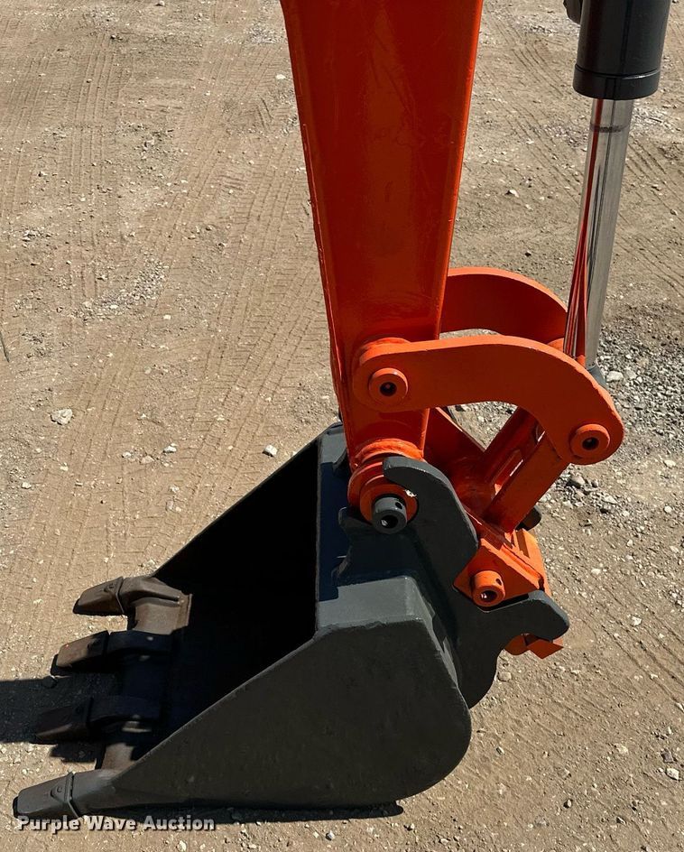 image for item EJ8992 2011 Hitachi ZX35U-3 mini excavator