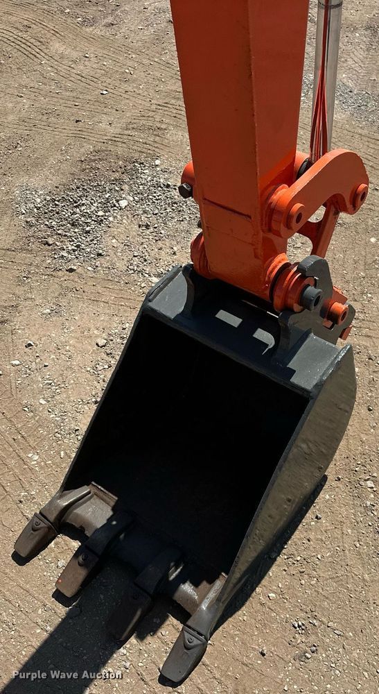 image for item EJ8992 2011 Hitachi ZX35U-3 mini excavator