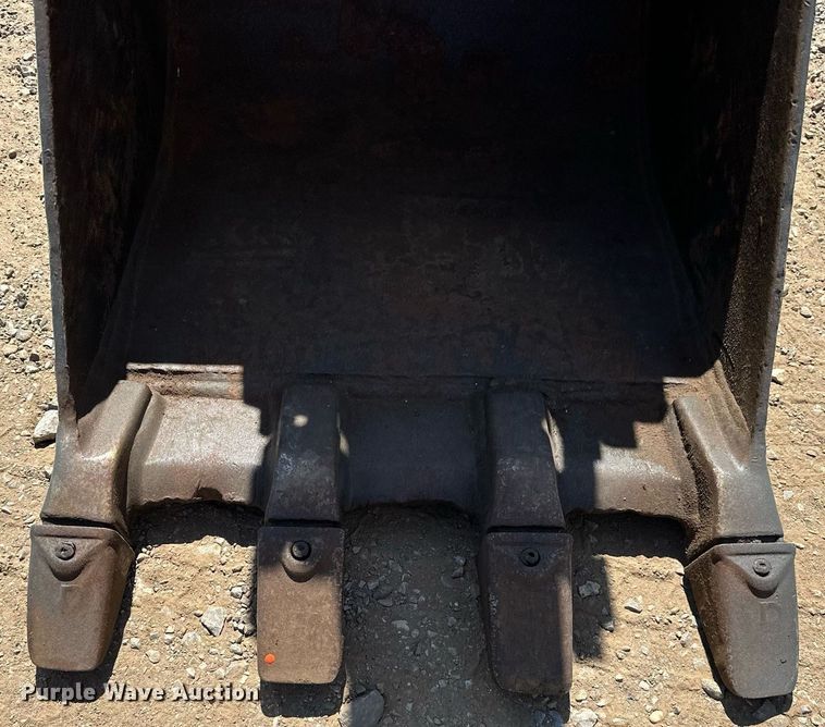 image for item EJ8992 2011 Hitachi ZX35U-3 mini excavator