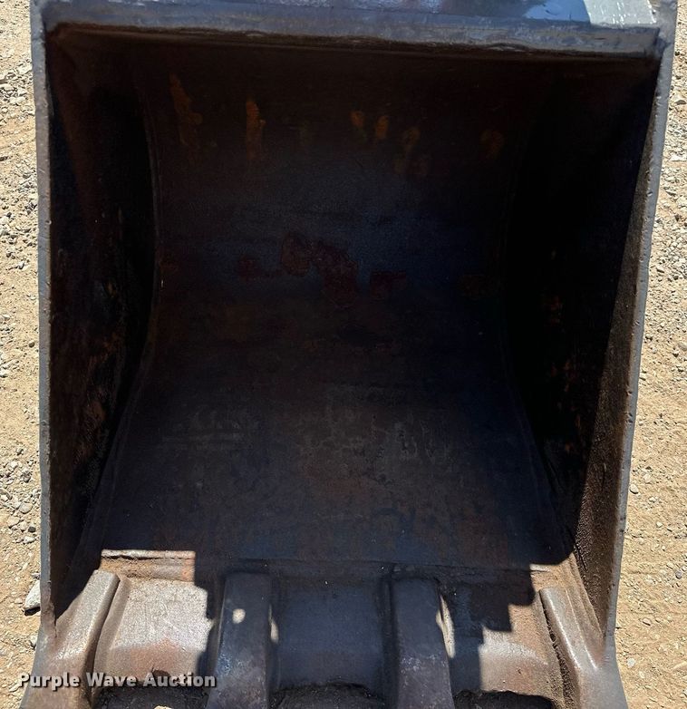 image for item EJ8992 2011 Hitachi ZX35U-3 mini excavator