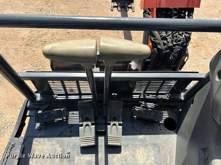 image for item EJ8992 2011 Hitachi ZX35U-3 mini excavator