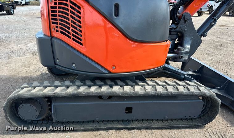 image for item EJ8992 2011 Hitachi ZX35U-3 mini excavator