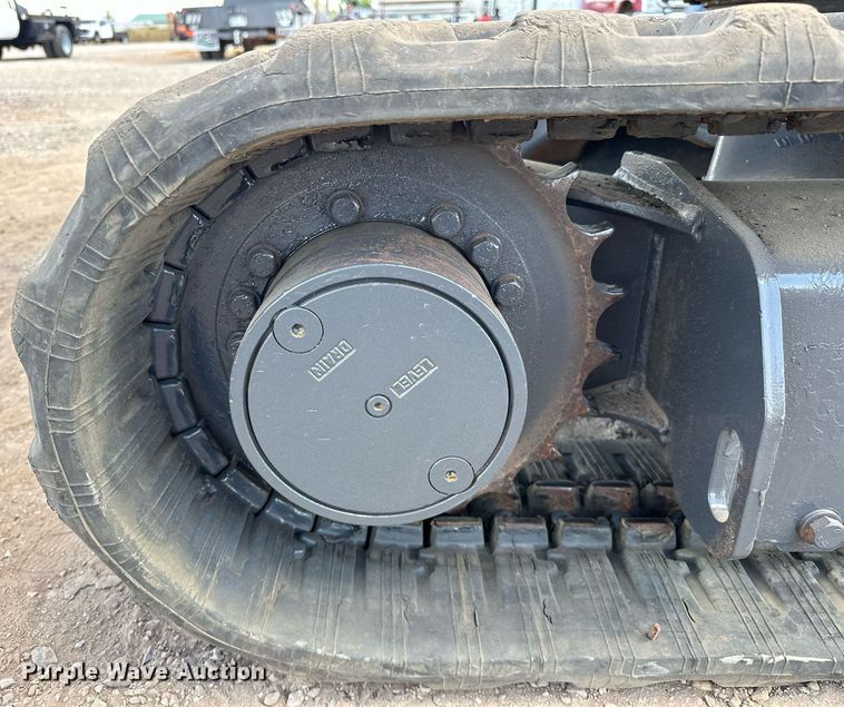 image for item EJ8992 2011 Hitachi ZX35U-3 mini excavator