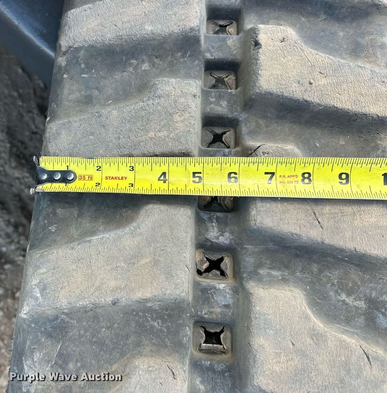 image for item EJ8992 2011 Hitachi ZX35U-3 mini excavator