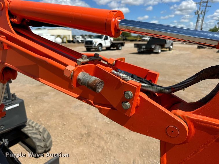 image for item EJ8993 2010 Hitachi  ZX17UNA-2 mini excavator