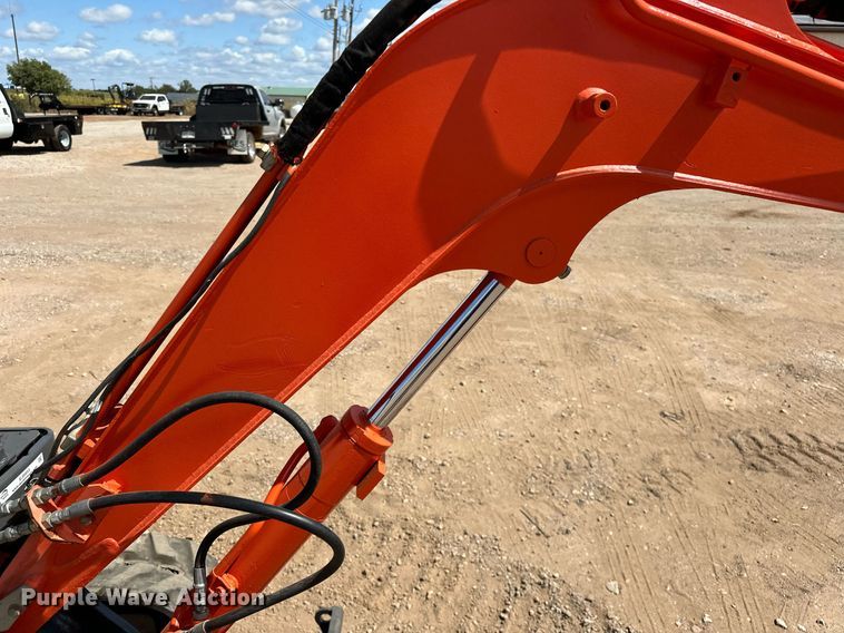 image for item EJ8993 2010 Hitachi  ZX17UNA-2 mini excavator