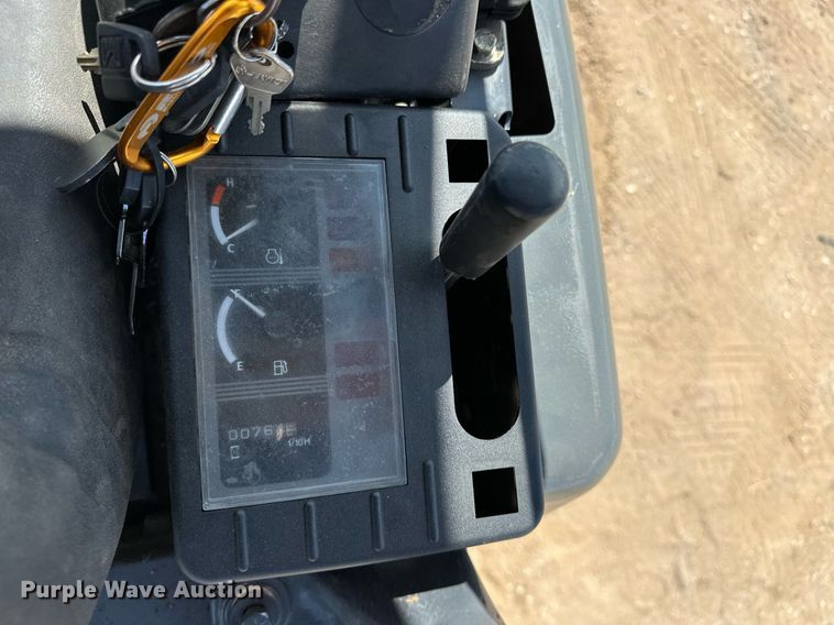 image for item EJ8993 2010 Hitachi  ZX17UNA-2 mini excavator