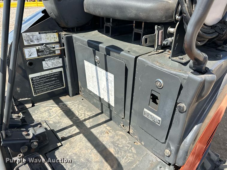 image for item EJ8993 2010 Hitachi  ZX17UNA-2 mini excavator