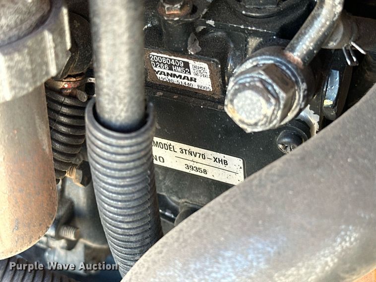 image for item EJ8993 2010 Hitachi  ZX17UNA-2 mini excavator