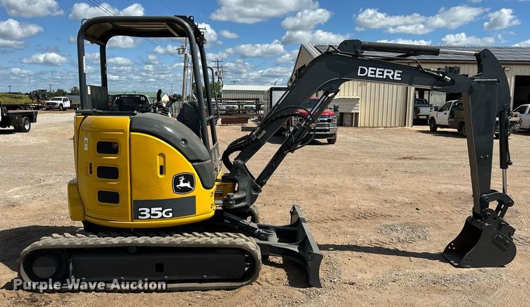 image for item EJ8994 2014 John Deere 35G mini excavator