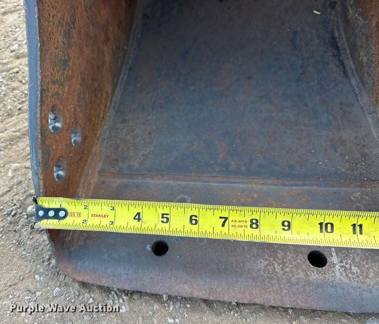 image for item EJ8994 2014 John Deere 35G mini excavator