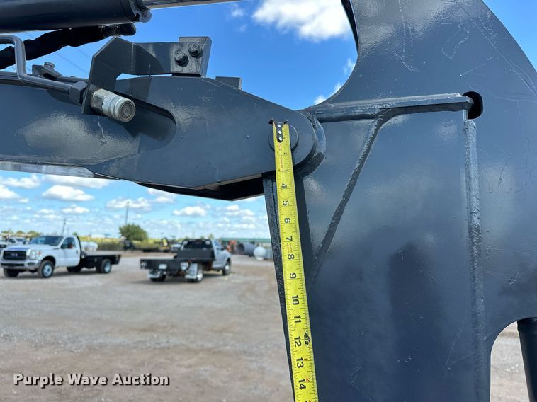 image for item EJ8994 2014 John Deere 35G mini excavator