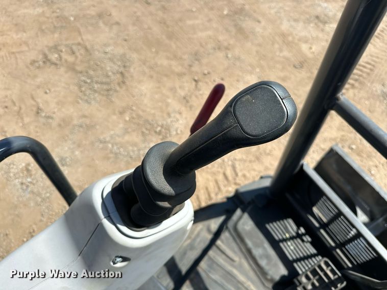 image for item EJ8994 2014 John Deere 35G mini excavator