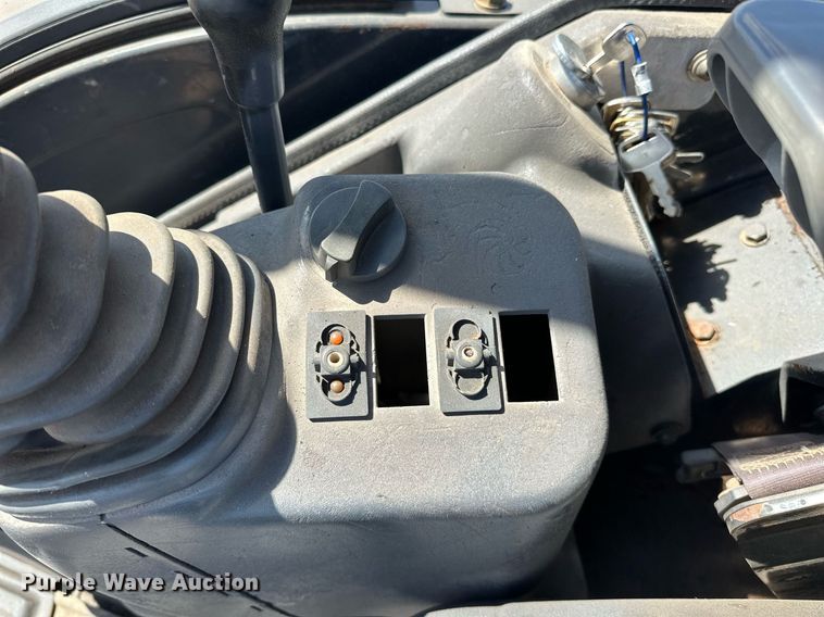 image for item EJ8994 2014 John Deere 35G mini excavator