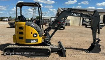 image for item EJ8995 2016 John Deere 35G mini excavator