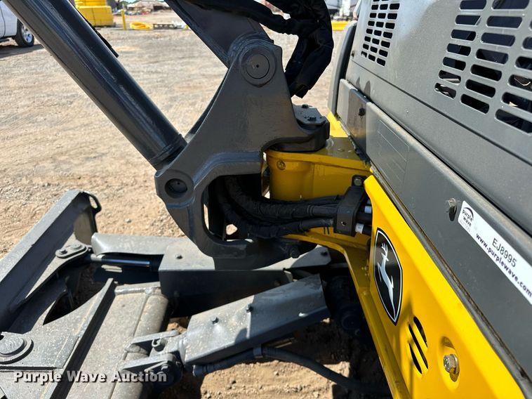 image for item EJ8995 2016 John Deere 35G mini excavator