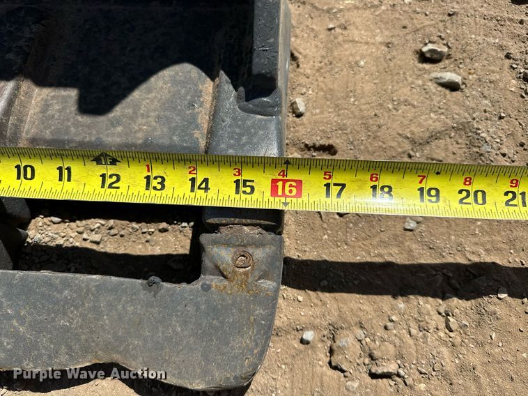 image for item EJ8995 2016 John Deere 35G mini excavator