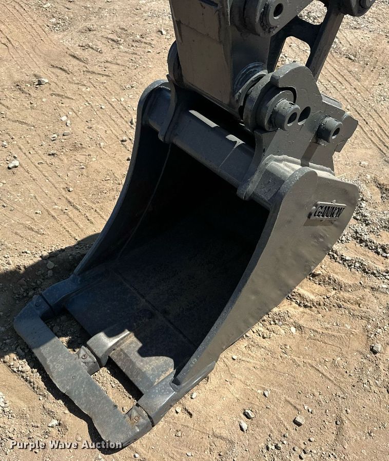 image for item EJ8995 2016 John Deere 35G mini excavator