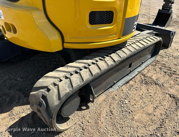 image for item EJ8995 2016 John Deere 35G mini excavator