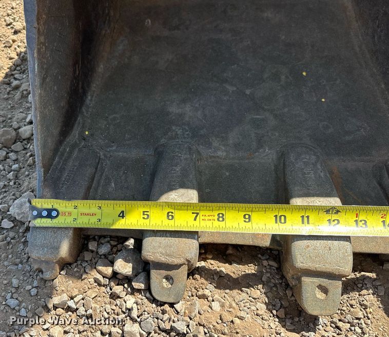 image for item EJ8996 2012 Yanmar ViO35 mini excavator