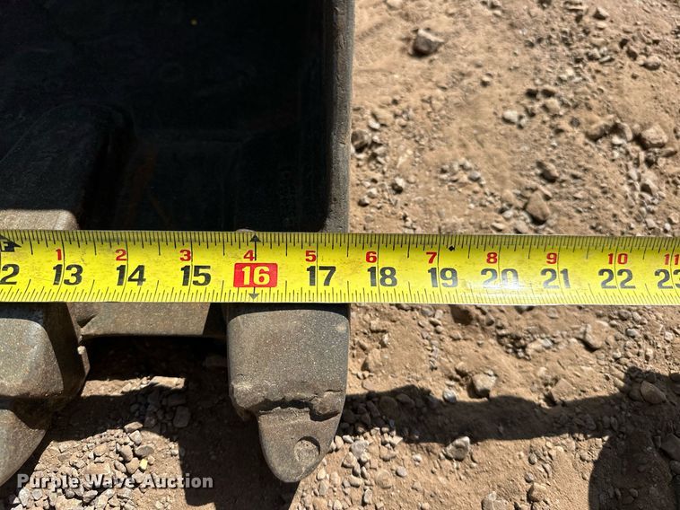 image for item EJ8996 2012 Yanmar ViO35 mini excavator