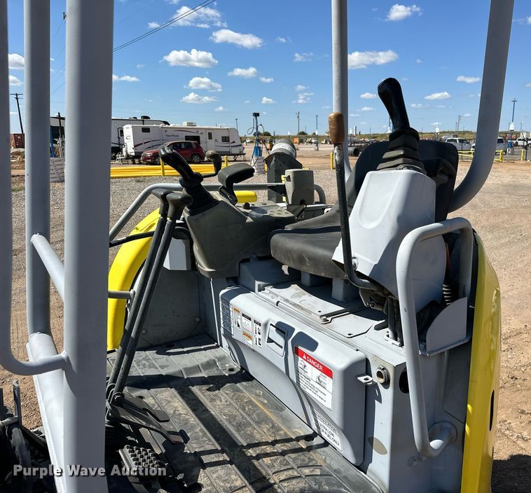 image for item EJ8996 2012 Yanmar ViO35 mini excavator