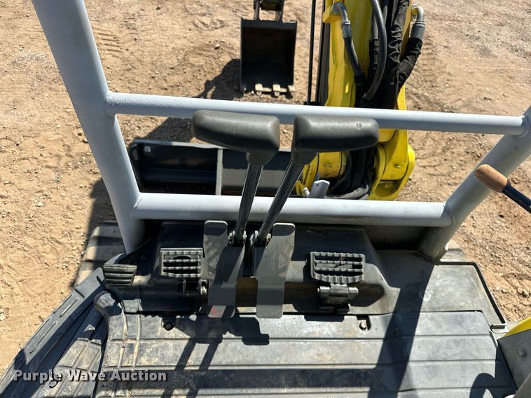 image for item EJ8996 2012 Yanmar ViO35 mini excavator