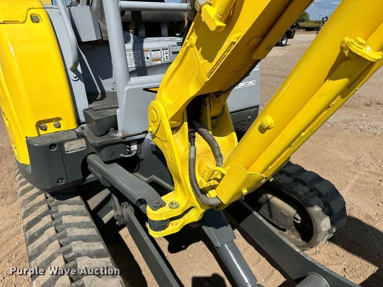 image for item EJ8997 2012 Yanmar Vi035-5B mini excavator