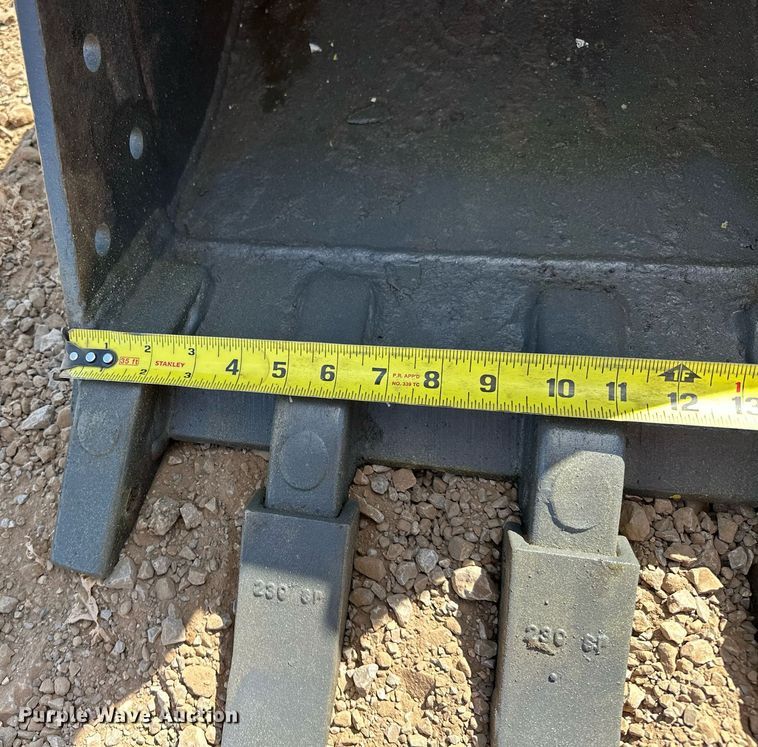 image for item EJ8997 2012 Yanmar Vi035-5B mini excavator