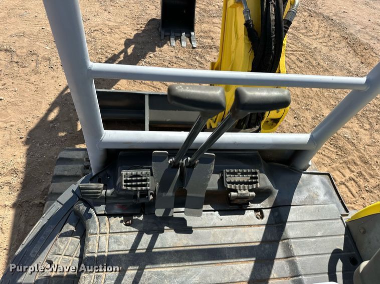 image for item EJ8997 2012 Yanmar Vi035-5B mini excavator