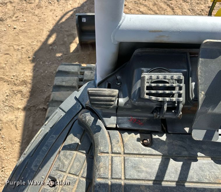 image for item EJ8997 2012 Yanmar Vi035-5B mini excavator