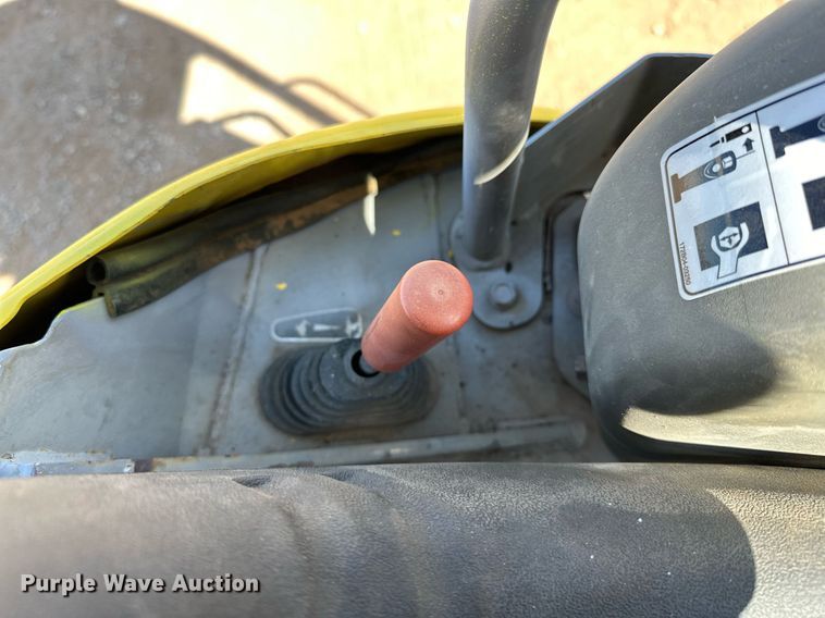 image for item EJ8997 2012 Yanmar Vi035-5B mini excavator