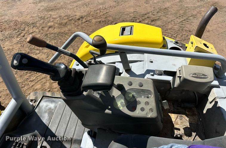 image for item EJ8997 2012 Yanmar Vi035-5B mini excavator