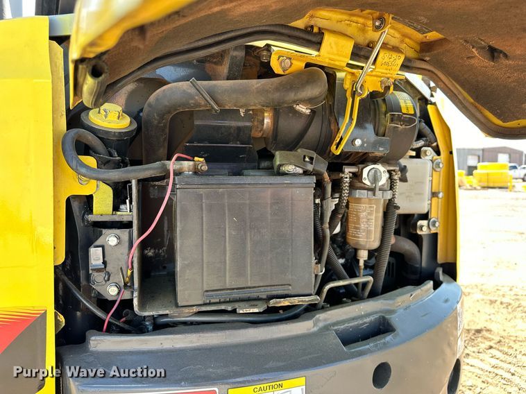 image for item EJ8997 2012 Yanmar Vi035-5B mini excavator