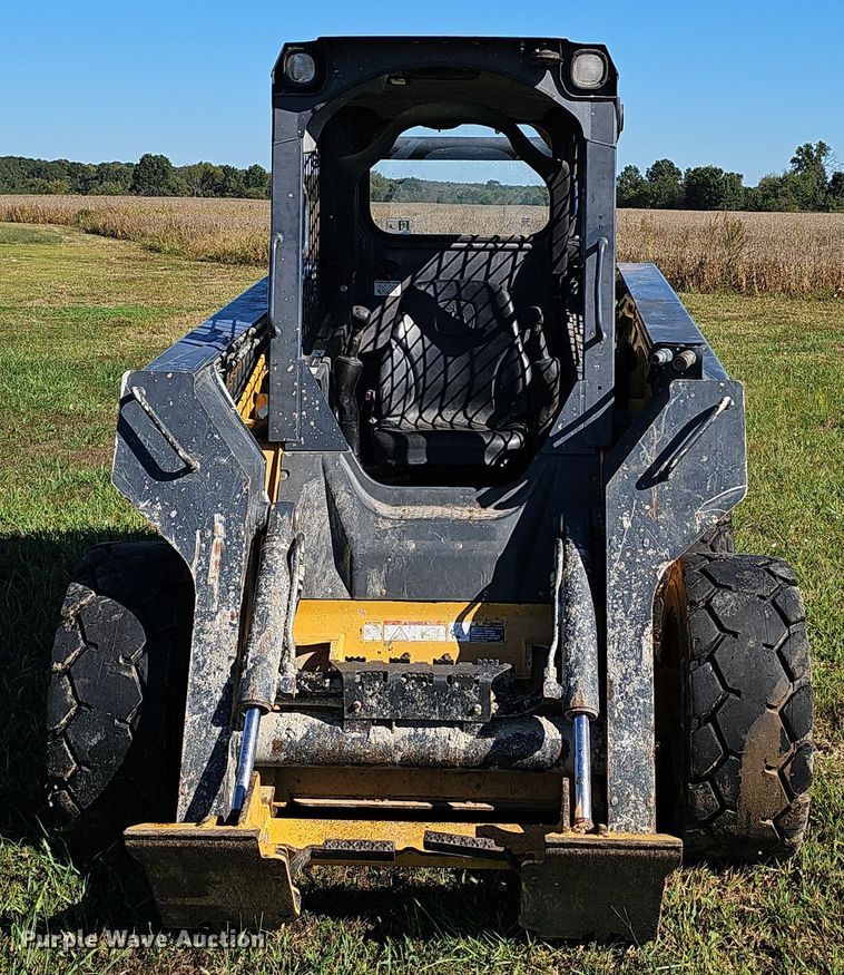 image for item EK0842 2012 John Deere  326D skid steer loader