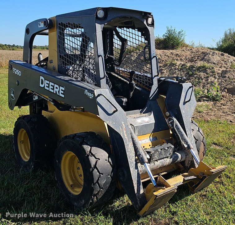 image for item EK0842 2012 John Deere  326D skid steer loader