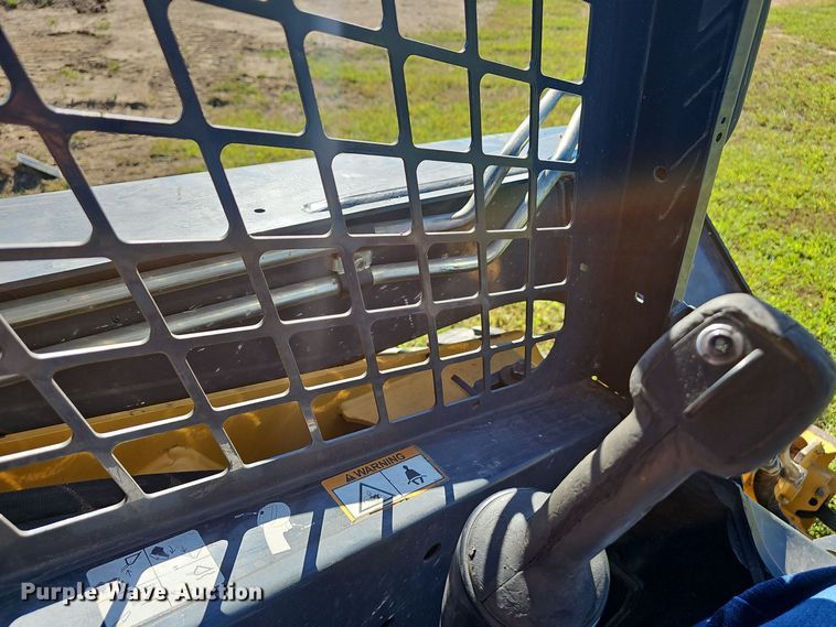 image for item EK0842 2012 John Deere  326D skid steer loader