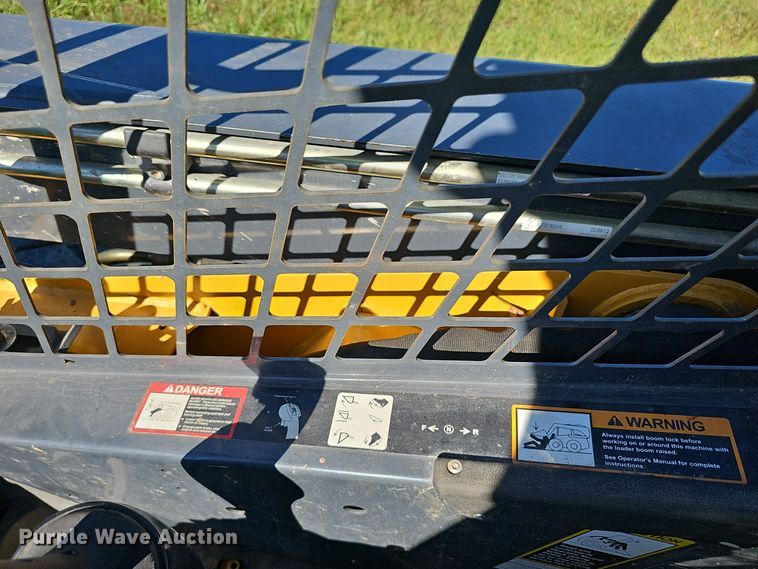 image for item EK0842 2012 John Deere  326D skid steer loader