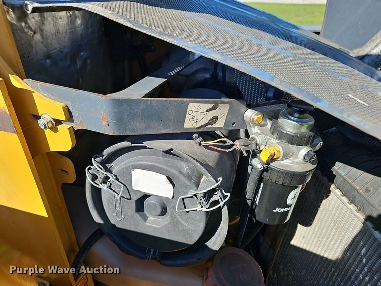 image for item EK0842 2012 John Deere  326D skid steer loader