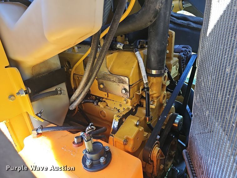 image for item EK0842 2012 John Deere  326D skid steer loader