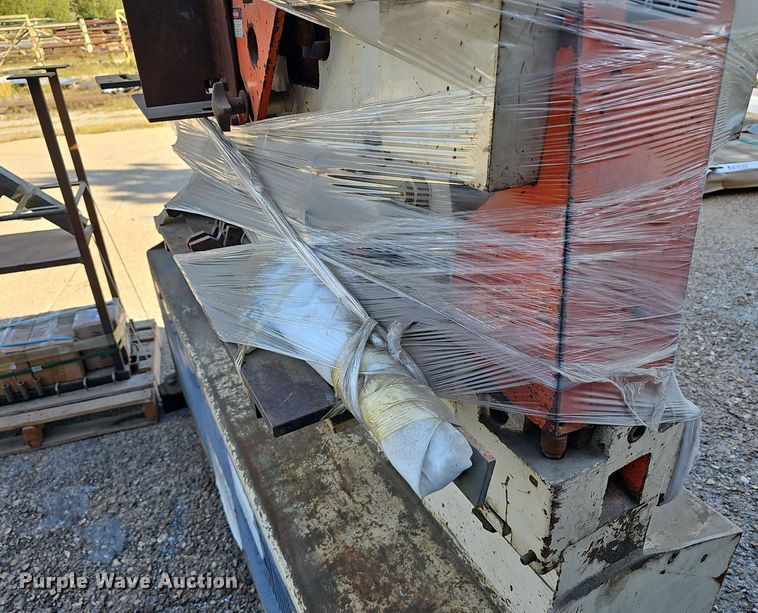 image for item EK0844 Mubea HIW 1000  iron worker